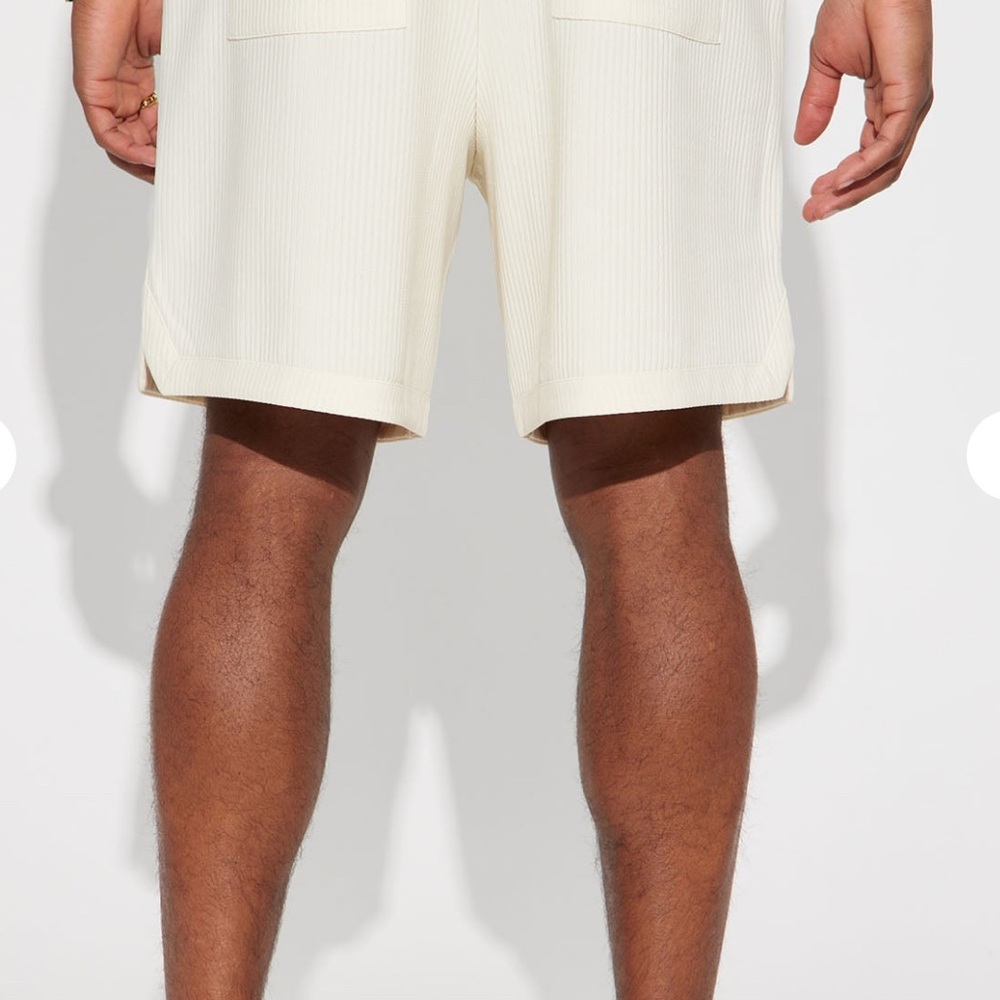 Fashion Nova Men’s “Show Up” Ribbed Basketball Shorts – Off White/Cream Size M - Picture 3 of 7